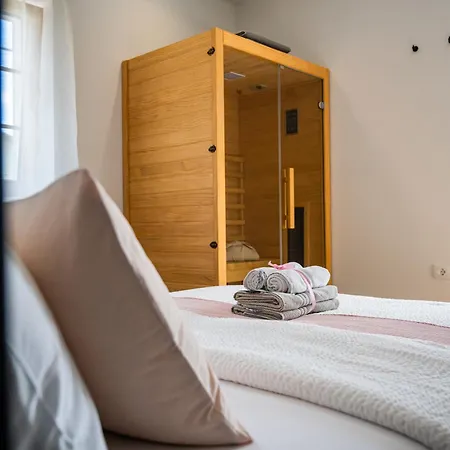 Boutique By Petric Winery Smještaj na farmi Dobravlje