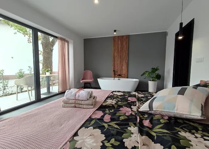 Boutique By Petric Winery Dobravlje